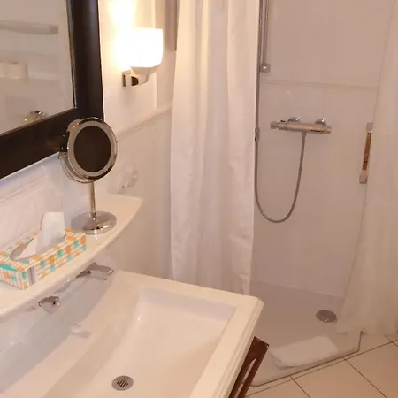 Gut Rattelvitz, Parterre B Mitte *