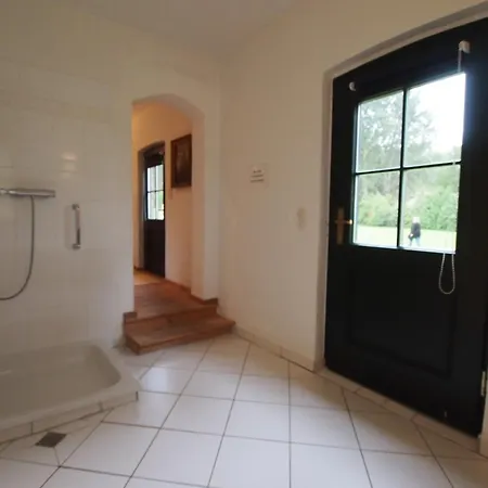 Apartamento Gut Rattelvitz, Parterre B Mitte Gingst