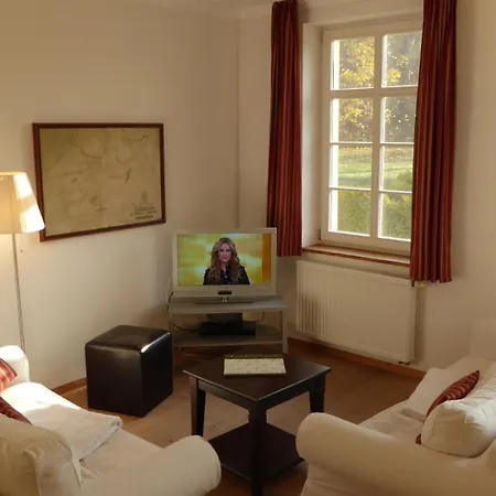 Gut Rattelvitz, Parterre B Mitte Apartamento *